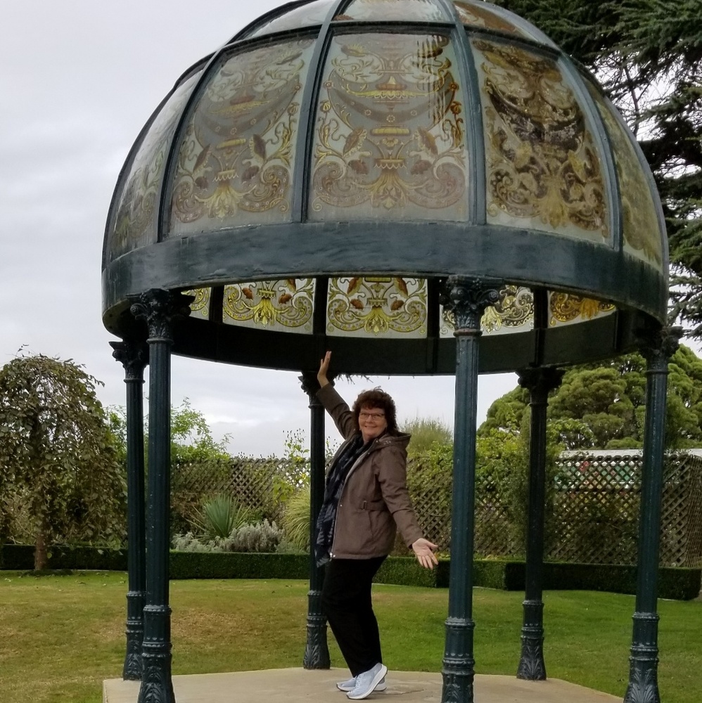 Meet your Posher, Yvonne